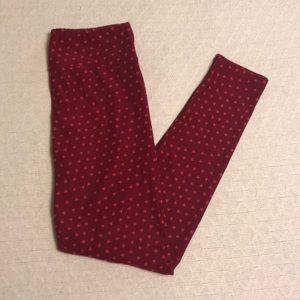 LIKE NEW LuLaRoe Heart Print Leggings - One Size